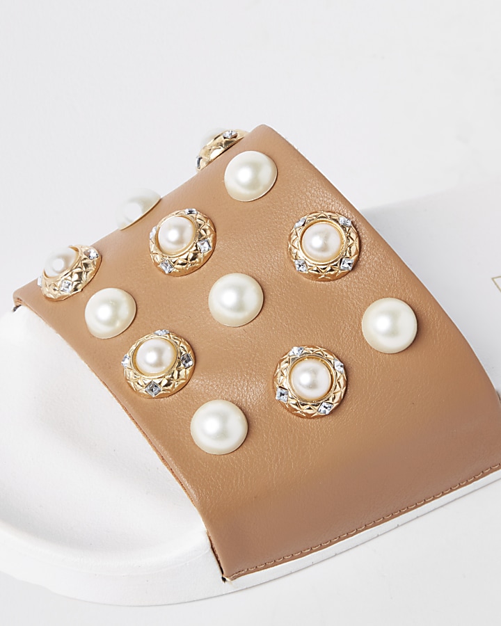 Beige pearl embellished sliders