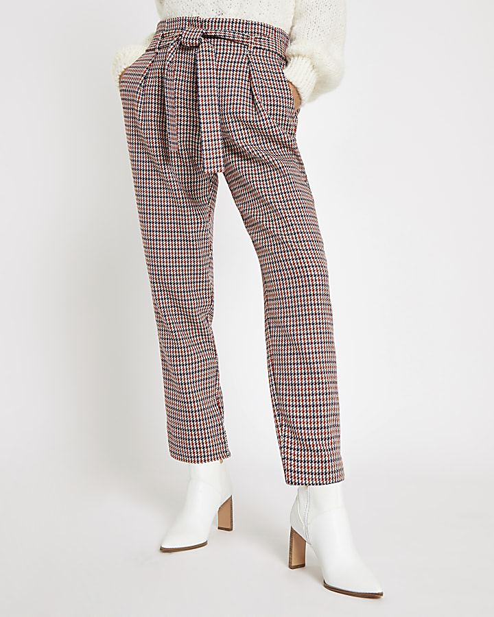 Red check tie waist tapered trousers