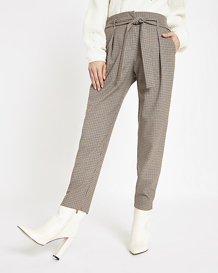 Brown check belted tapered trousers