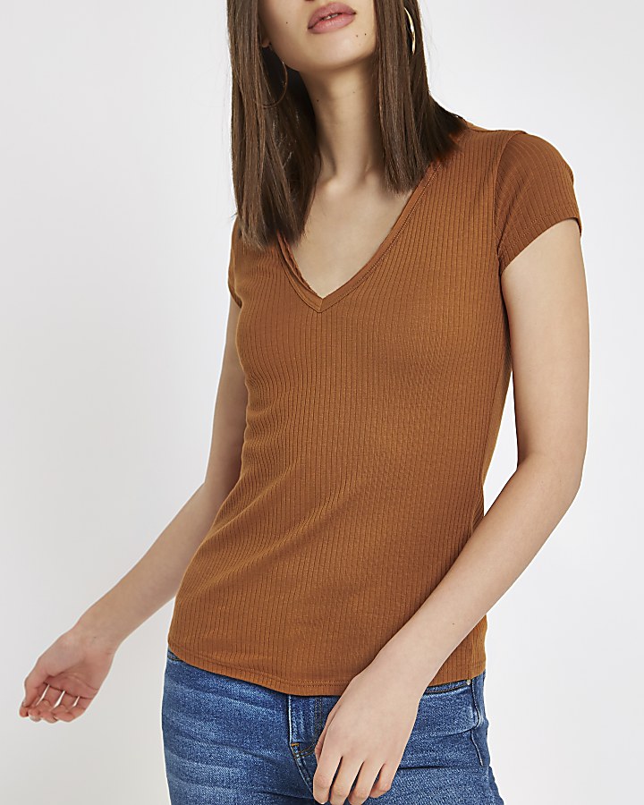 Rust ribbed V neck fitted T-shirt