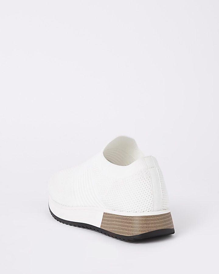 White knitted runner trainers