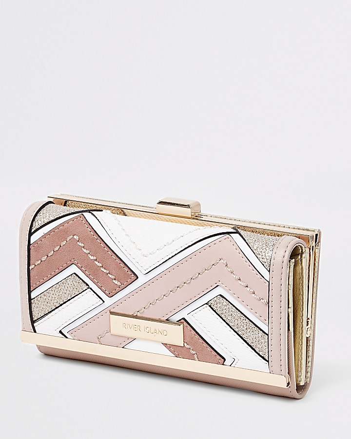 Light pink glitter cutabout clip top purse