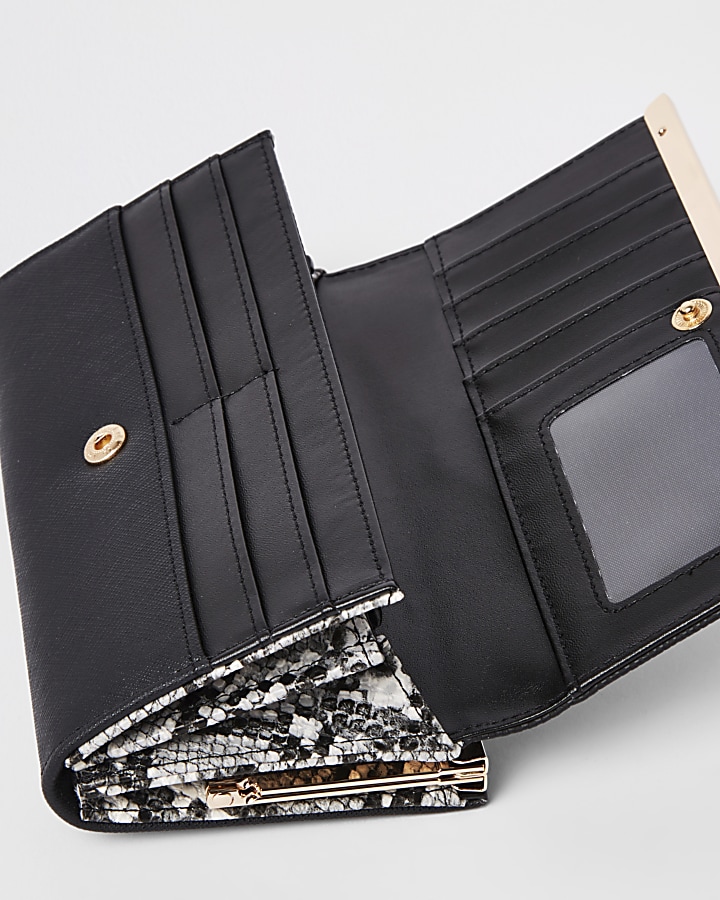 Black zig zag detail cliptop purse