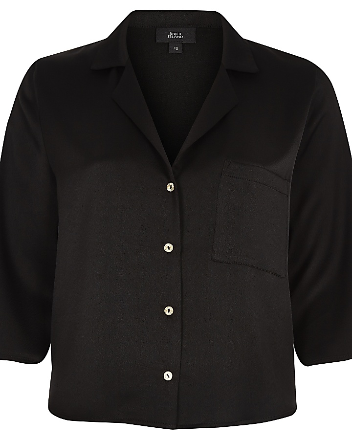 Black button crop shirt