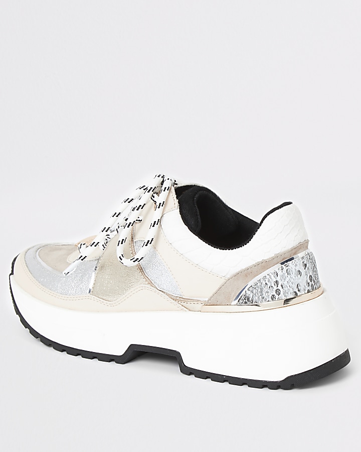 White chunky sole lace-up runner