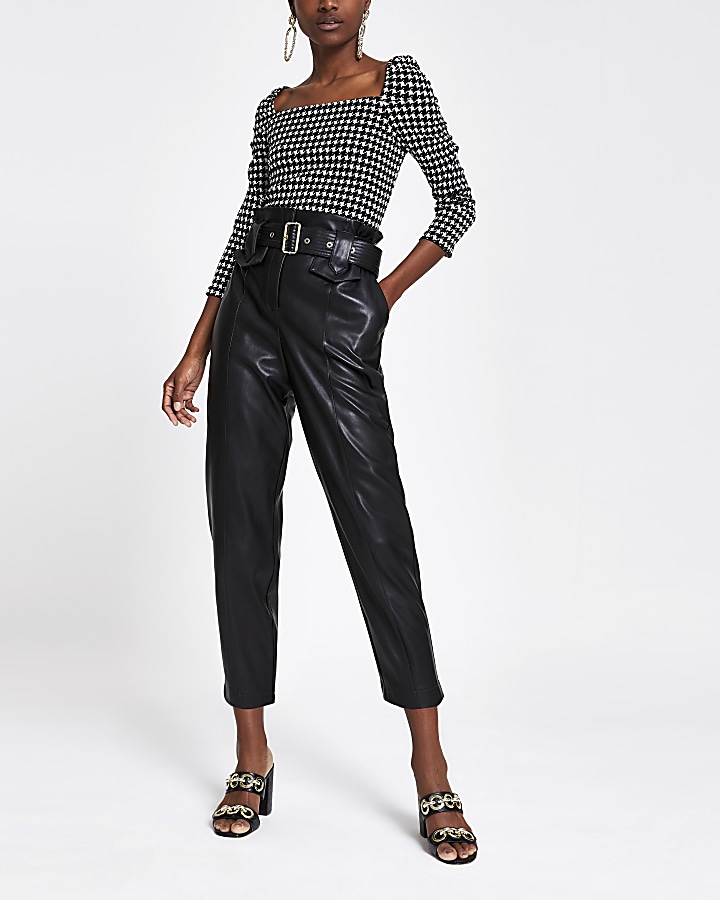 Black dogtooth check puff sleeve top