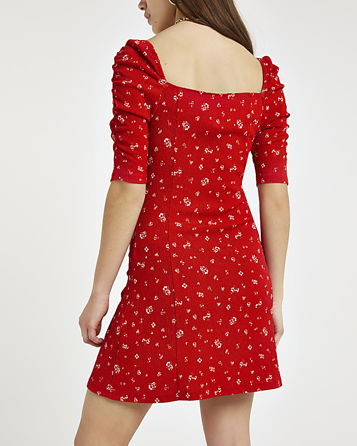 Petite red floral puff sleeve dress