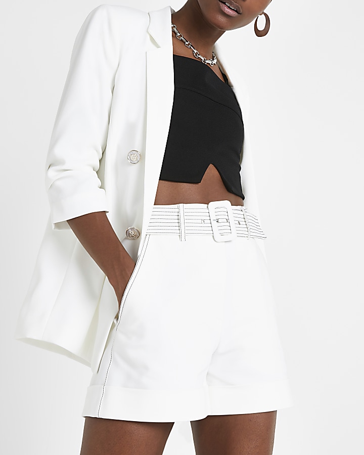 White contrast stitch belted shorts