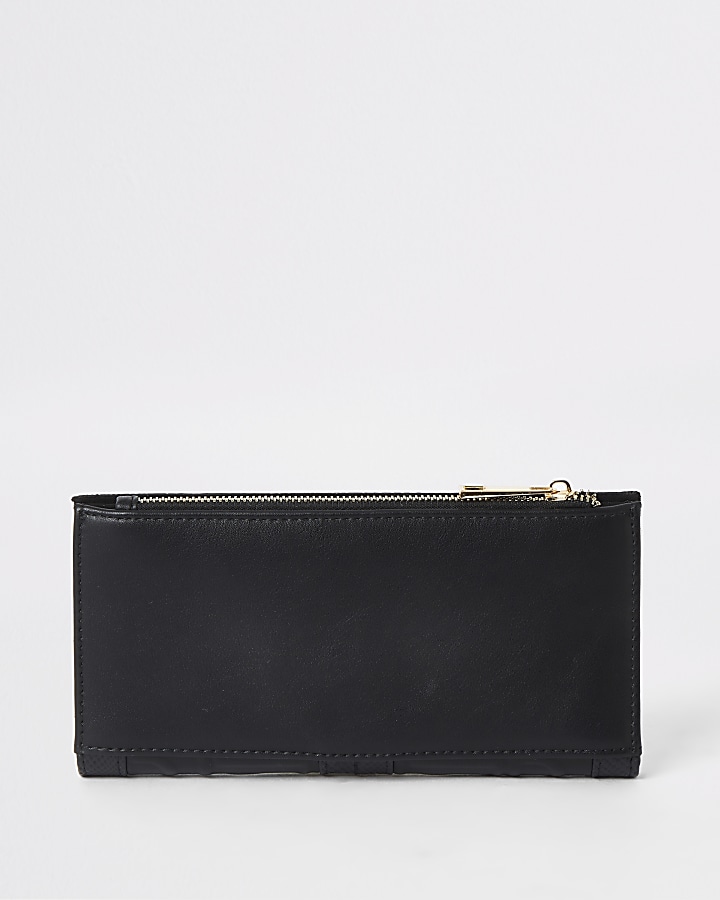 Black RI embossed foldout metal corner purse