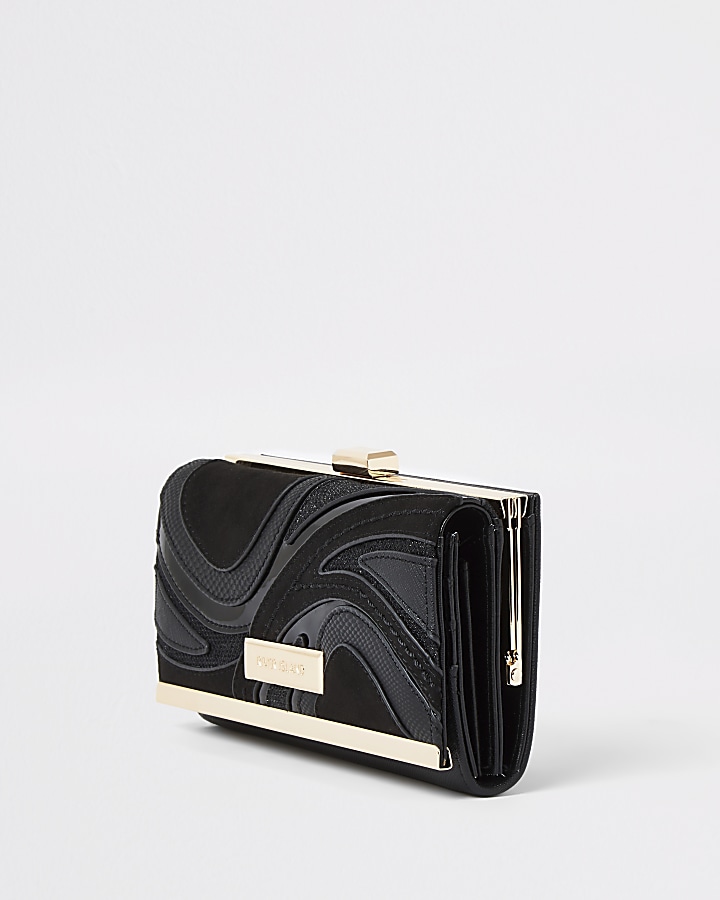 Black swirl cutabout cliptop purse