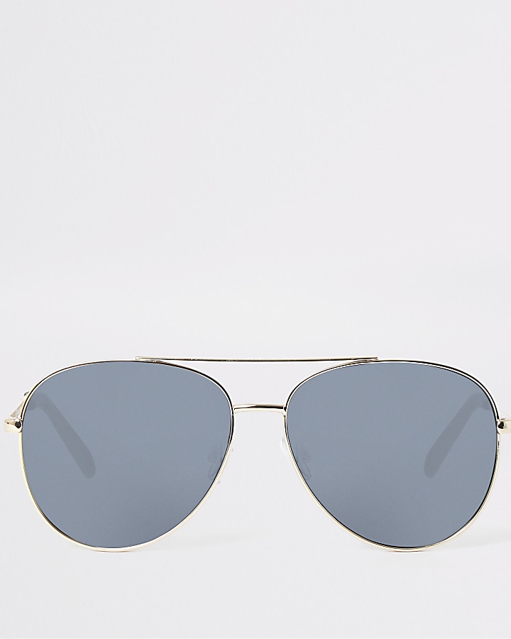 Gold tone aviator sunglasses