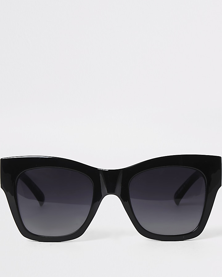 Black gold chain trim oversized sunglasses