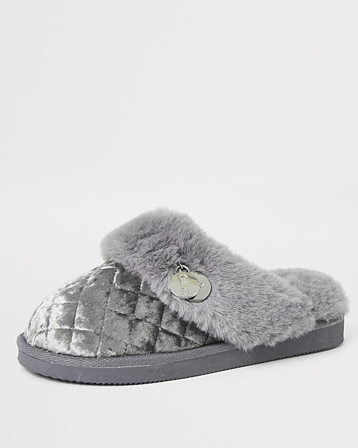 Grey quilted faux fur mule slippers