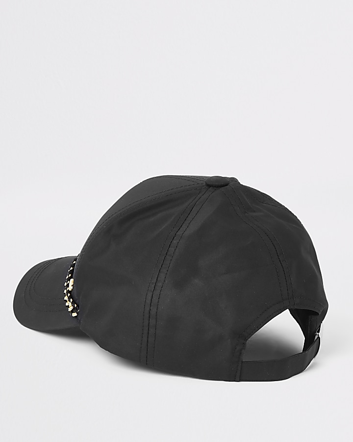 Black chain baseball cap