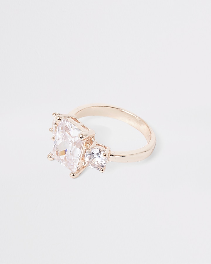 Rose gold colour three diamante ring