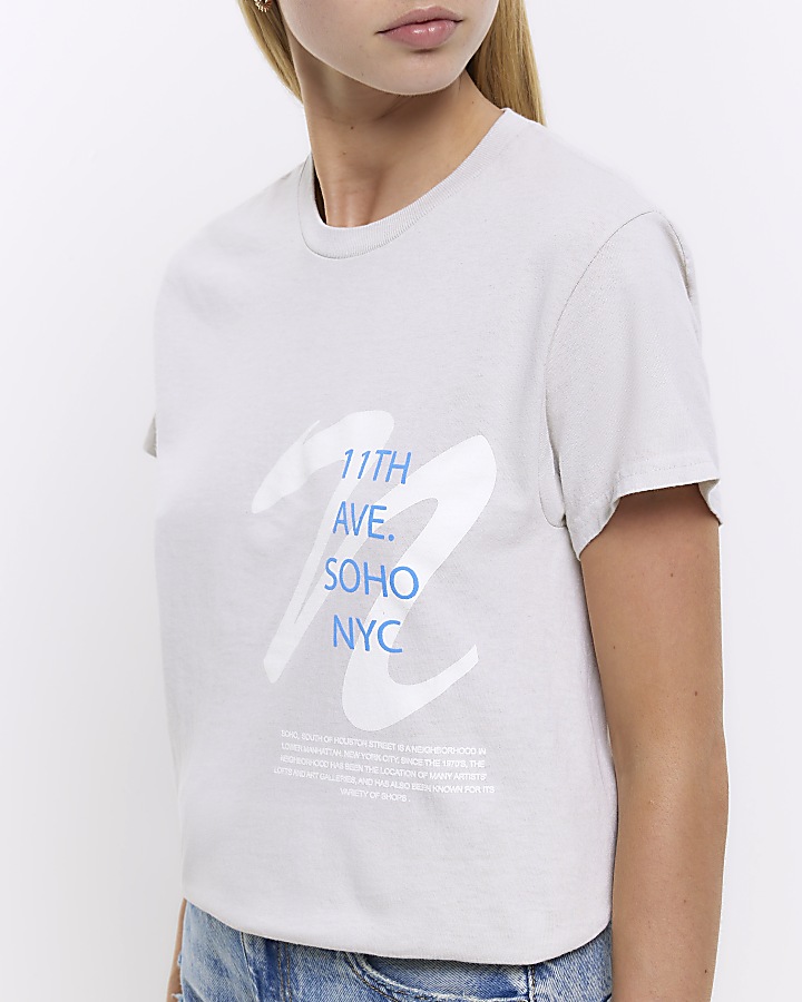 Beige graphic print t-shirt