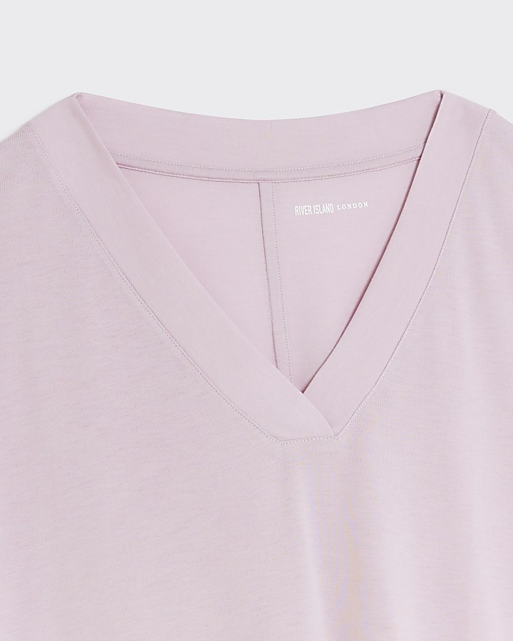 Pink v-neck t-shirt