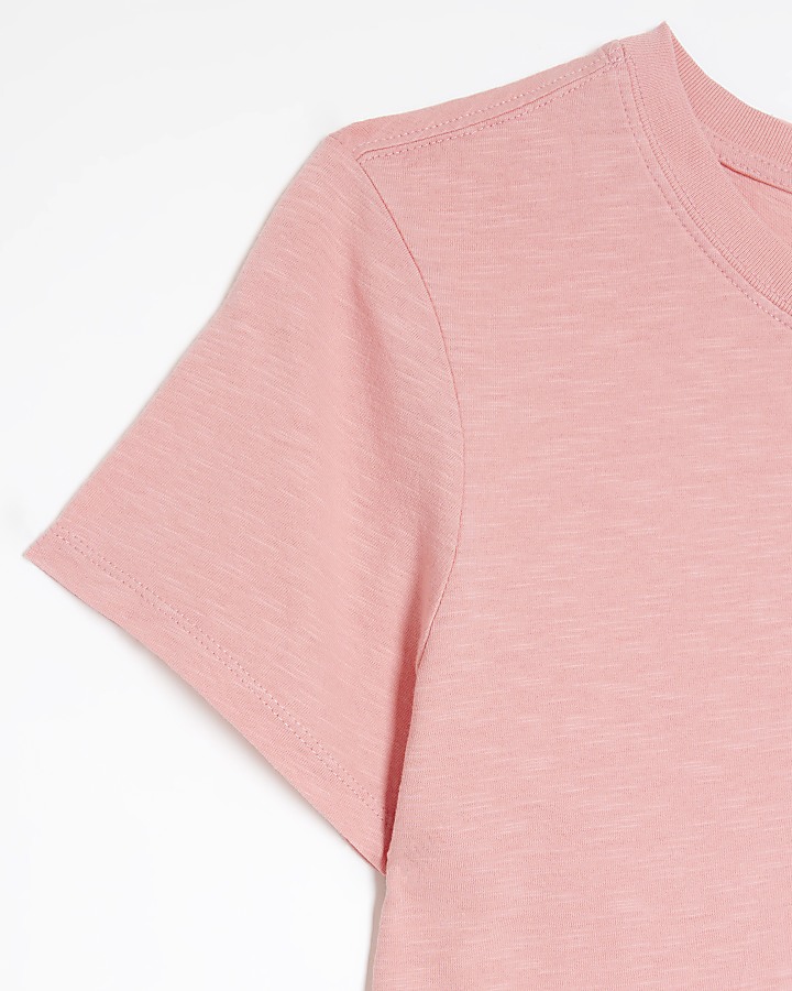 Pink short sleeve t-shirt