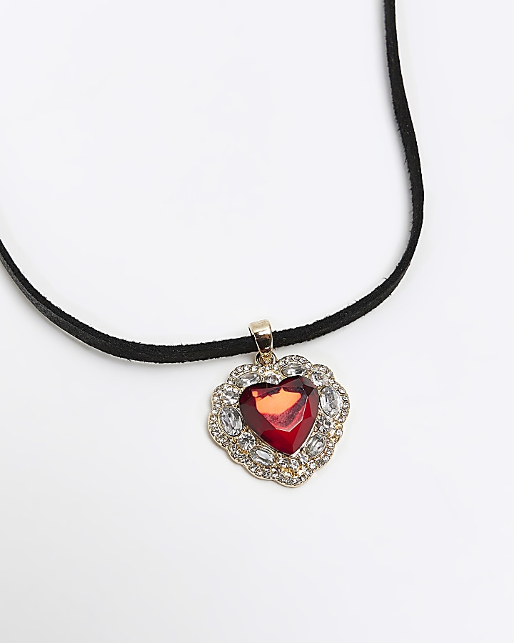 Red heart cord necklace