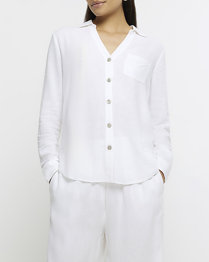 White buttoned up shirt with linen