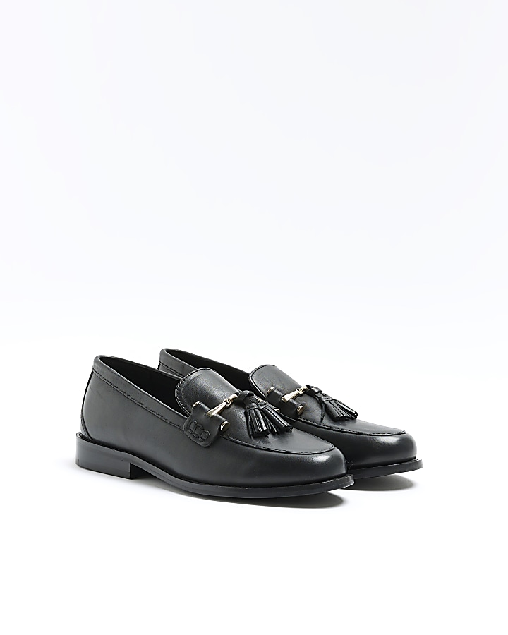 Black tassel leather loafers