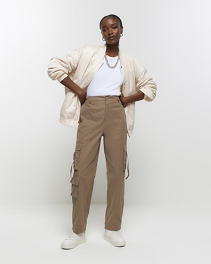 Women's Wide Leg Cargo Trousers With Utility Pockets Beige –