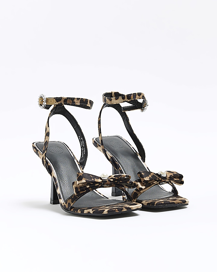 Brown leopard print pearl bow heeled sandals