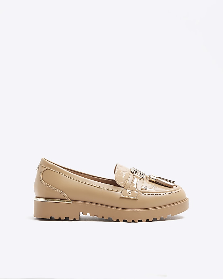 Beige tassel embossed loafers