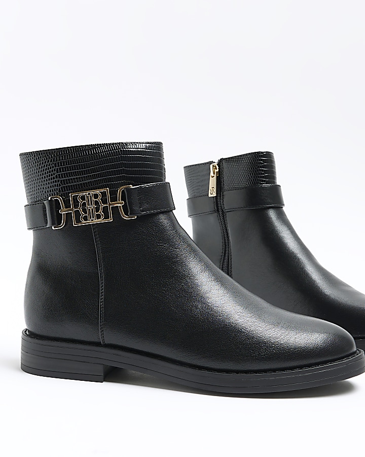 Black riding ankle boots