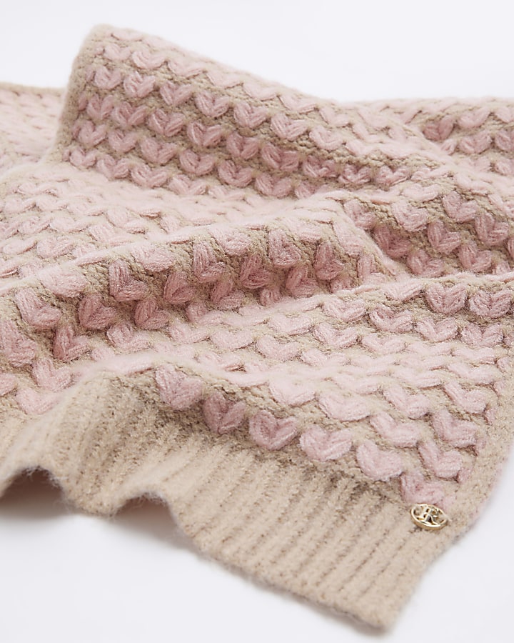 Pink heart stitch scarf