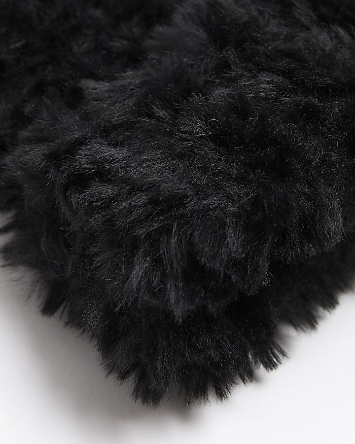 Black faux fur beanie hat