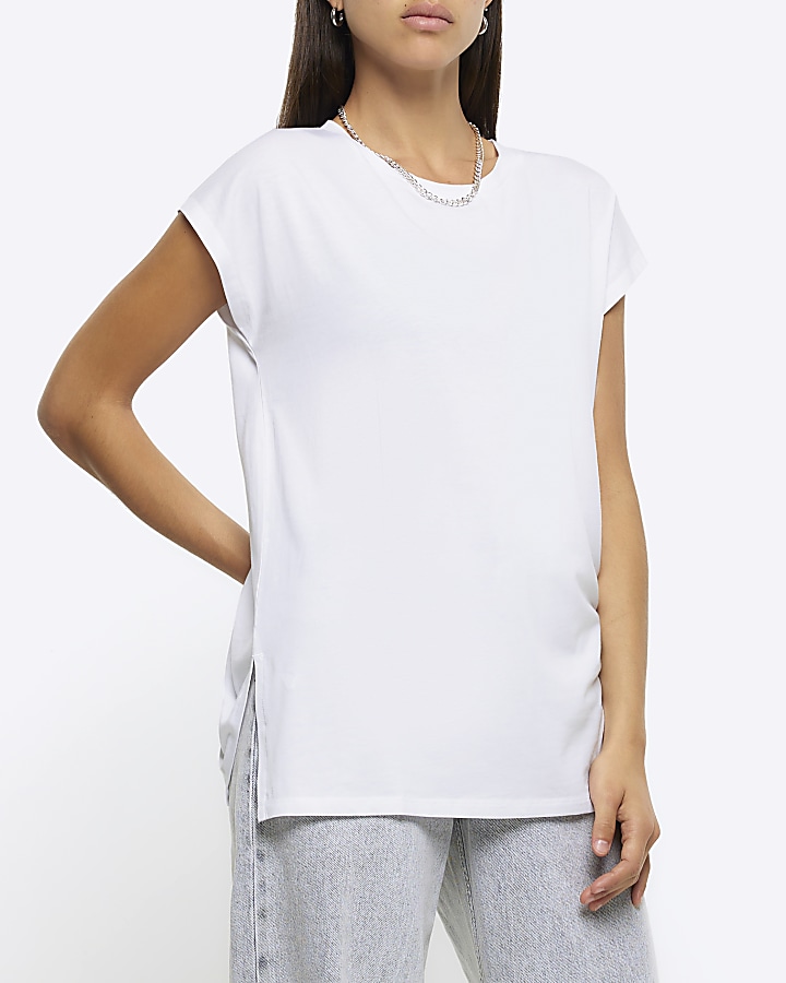 White split hem t-shirt