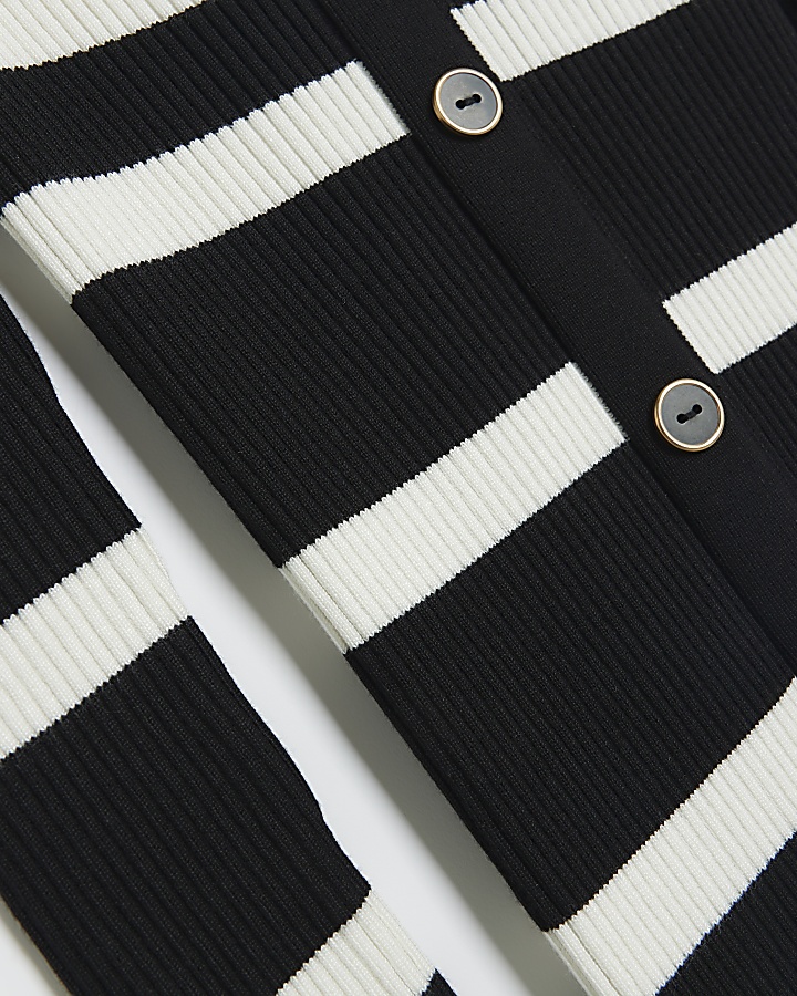 White stripe buttoned up bodycon midi dress