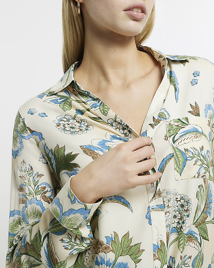 Cream floral print open neck shirt | River Island
