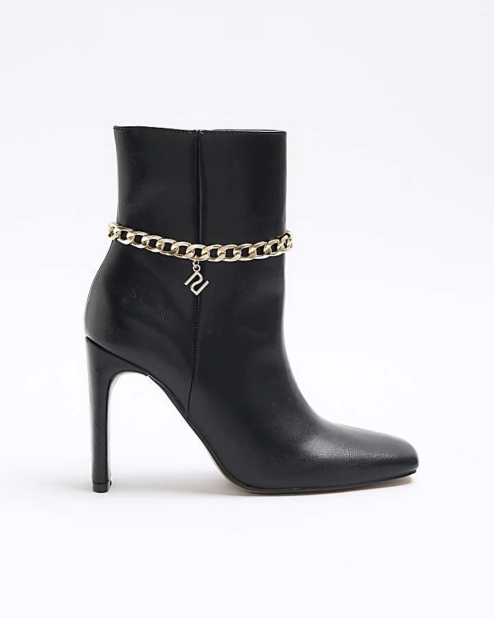 Black chain 2025 ankle boots