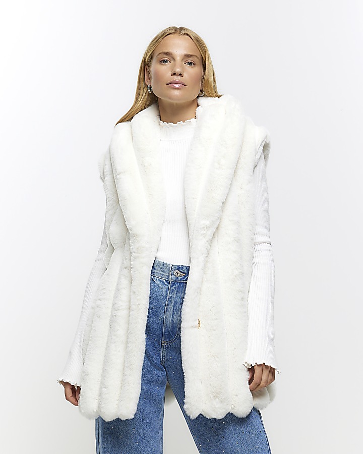 Cream faux fur gilet