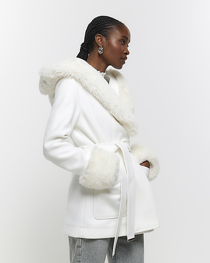 Cream Faux Fur Revere Collar Jacket