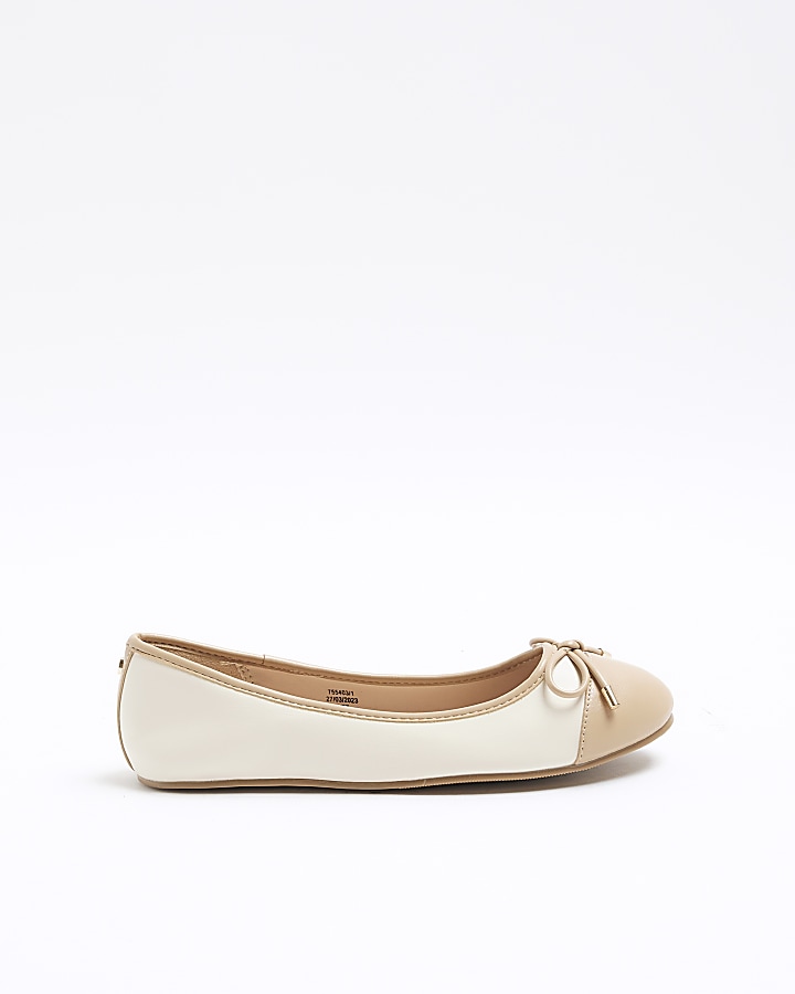 Beige wide fit bow ballet shoes