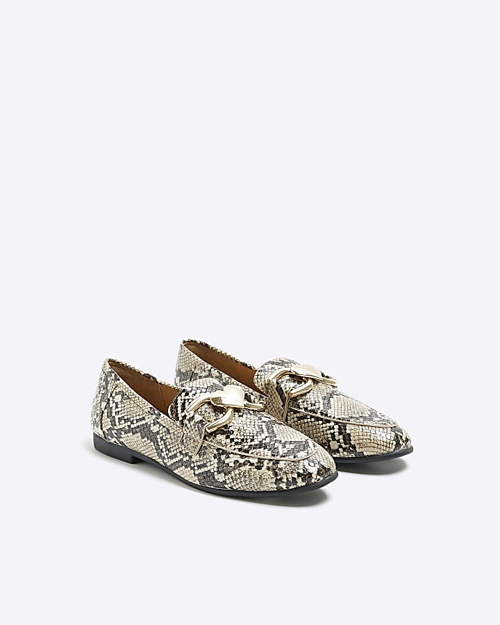 Brown heart chain loafers