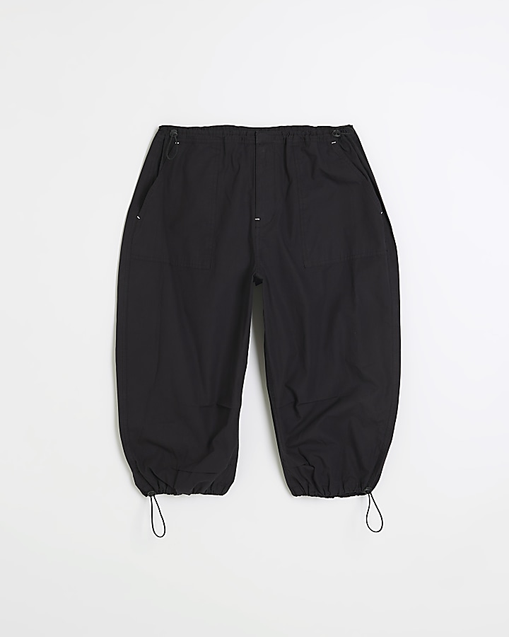 Black cropped capri trousers