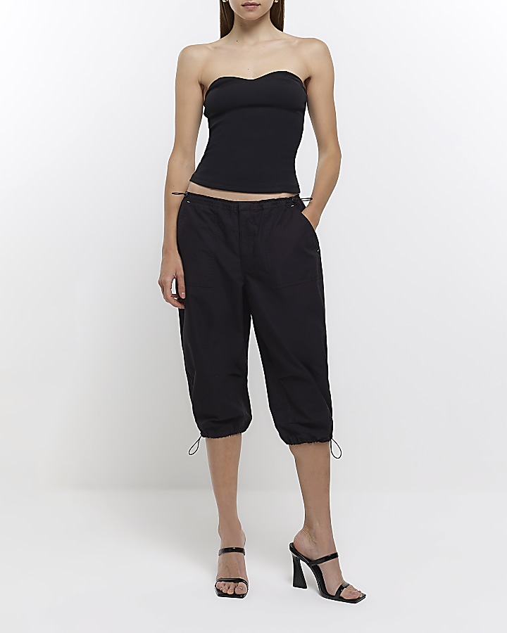 Black cropped capri trousers