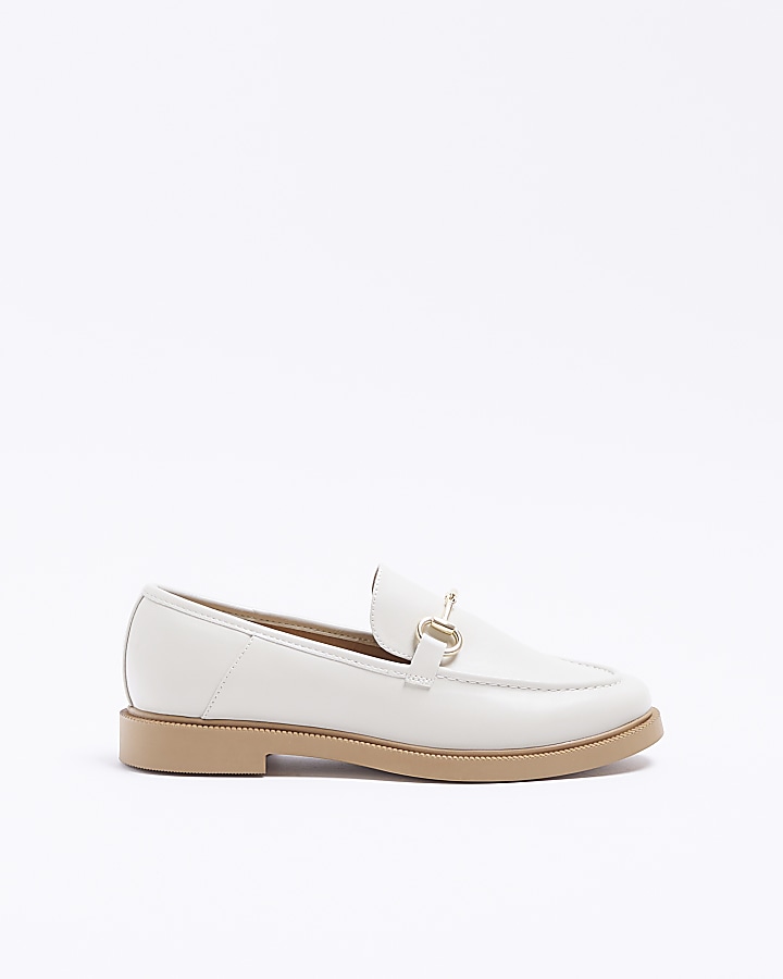 Cream snaffle detail loafers