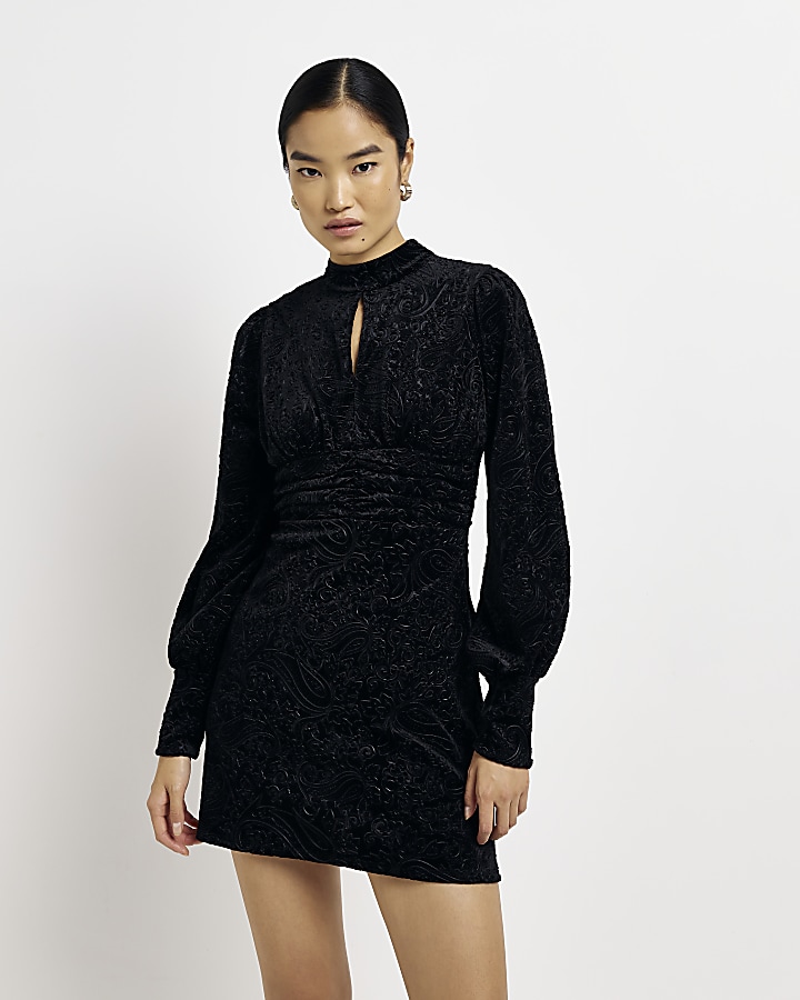 Black high neck velvet best sale bodycon dress