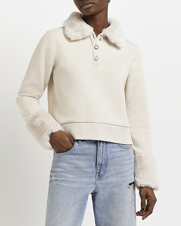 Cream faux fur collared sweatshirt