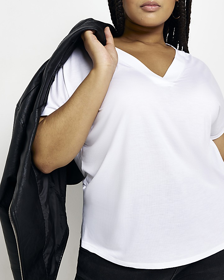 Plus white vneck tshirt River Island