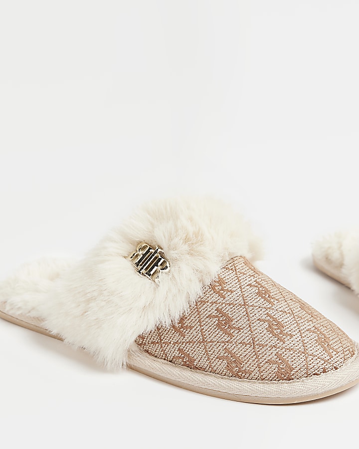 Brown jacquard faux fur slippers River Island