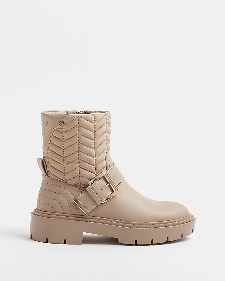 Beige quilted ankle boots