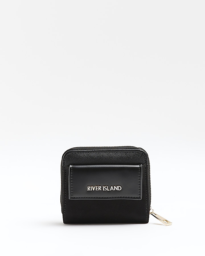 Black pocket purse