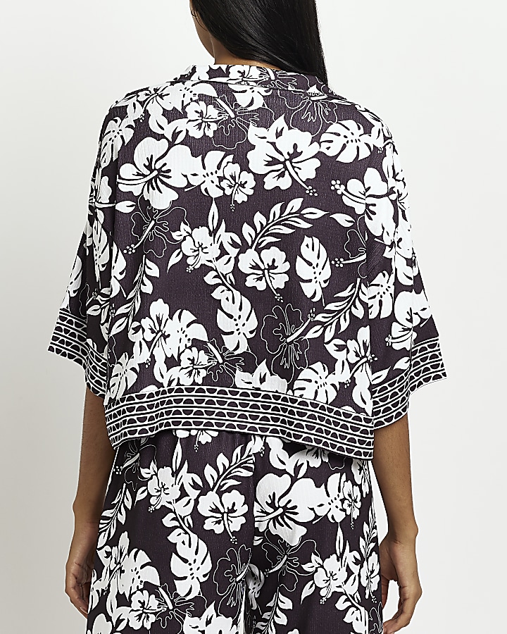 Black floral crop shirt