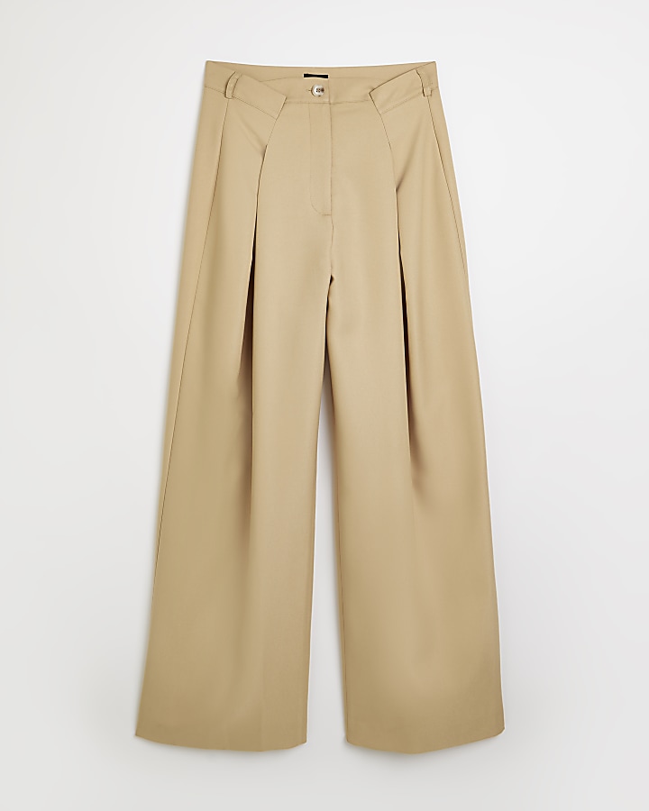 Beige cinched wide leg pleated trousers